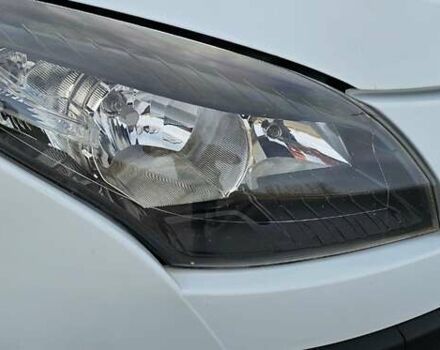 Белый Рено Меган, объемом двигателя 1.5 л и пробегом 231 тыс. км за 7200 $, фото 5 на Automoto.ua