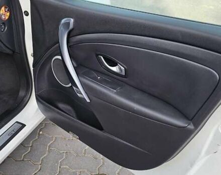 Белый Рено Меган, объемом двигателя 1.5 л и пробегом 231 тыс. км за 7200 $, фото 24 на Automoto.ua