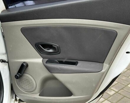 Белый Рено Меган, объемом двигателя 1.5 л и пробегом 275 тыс. км за 6440 $, фото 15 на Automoto.ua