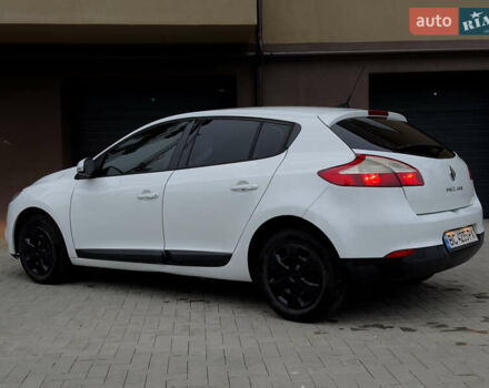 Белый Рено Меган, объемом двигателя 1.46 л и пробегом 275 тыс. км за 5800 $, фото 11 на Automoto.ua