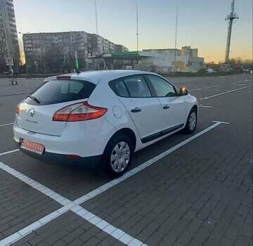 Белый Рено Меган, объемом двигателя 1.6 л и пробегом 198 тыс. км за 7200 $, фото 4 на Automoto.ua