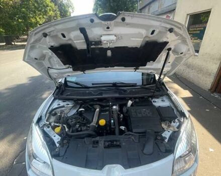 Белый Рено Меган, объемом двигателя 1.5 л и пробегом 280 тыс. км за 6299 $, фото 6 на Automoto.ua