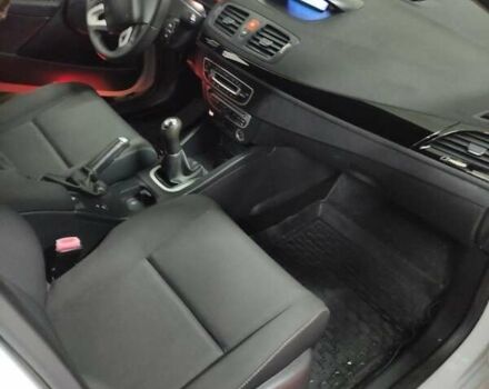 Белый Рено Меган, объемом двигателя 1.6 л и пробегом 168 тыс. км за 7500 $, фото 18 на Automoto.ua