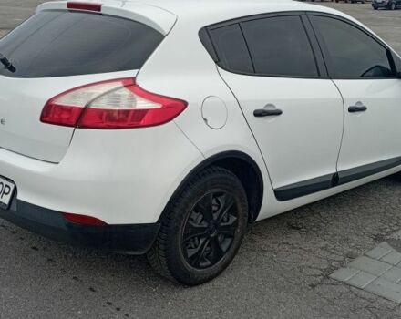 Белый Рено Меган, объемом двигателя 1.5 л и пробегом 225 тыс. км за 6300 $, фото 4 на Automoto.ua