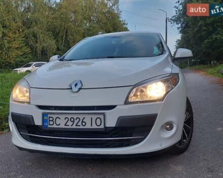 Белый Рено Меган, объемом двигателя 1.46 л и пробегом 163 тыс. км за 7500 $, фото 2 на Automoto.ua