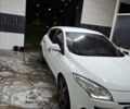 Белый Рено Меган, объемом двигателя 1.5 л и пробегом 240 тыс. км за 6800 $, фото 1 на Automoto.ua
