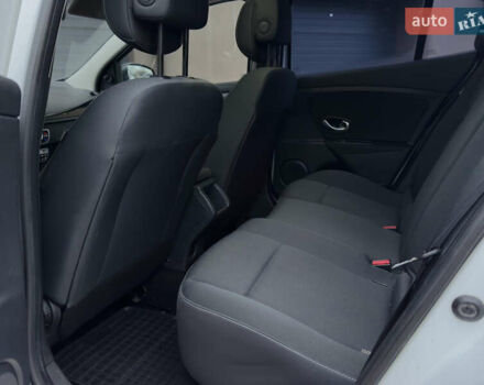 Белый Рено Меган, объемом двигателя 1.46 л и пробегом 275 тыс. км за 5800 $, фото 19 на Automoto.ua