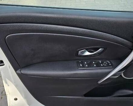 Белый Рено Меган, объемом двигателя 1.5 л и пробегом 231 тыс. км за 7200 $, фото 11 на Automoto.ua