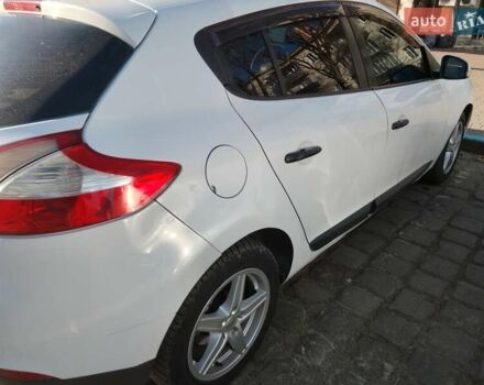 Белый Рено Меган, объемом двигателя 1.46 л и пробегом 289 тыс. км за 4000 $, фото 7 на Automoto.ua