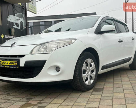 Білий Рено Меган, об'ємом двигуна 1.46 л та пробігом 198 тис. км за 6300 $, фото 2 на Automoto.ua