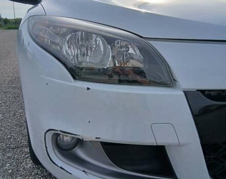Рено Меган 2011 у Чернігові на Automoto.ua Білий Рено Меган, об'ємом двигуна 1.5 л та пробігом 186 тис. км за 6300 $, фото 3 на Automoto.ua