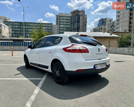 Рено Меган 2011 в Киеве на Automoto.ua Белый Рено Меган, объемом двигателя 1.5 л и пробегом 242 тыс. км за 6800 $, фото 6 на Automoto.ua