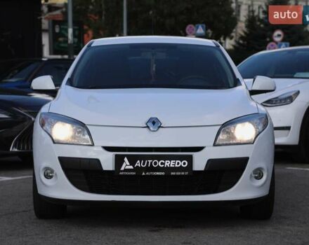 Белый Рено Меган, объемом двигателя 1.6 л и пробегом 211 тыс. км за 6700 $, фото 14 на Automoto.ua