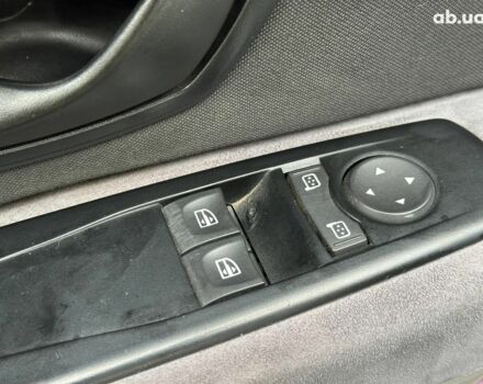 Белый Рено Меган, объемом двигателя 1.5 л и пробегом 275 тыс. км за 6440 $, фото 10 на Automoto.ua