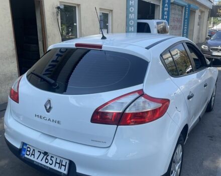 Белый Рено Меган, объемом двигателя 1.5 л и пробегом 270 тыс. км за 6500 $, фото 4 на Automoto.ua