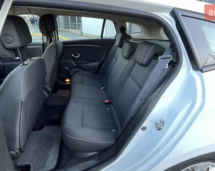 Білий Рено Меган, об'ємом двигуна 1.46 л та пробігом 250 тис. км за 7700 $, фото 15 на Automoto.ua