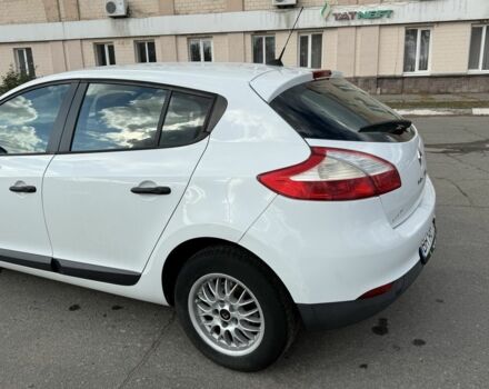 Белый Рено Меган, объемом двигателя 1.5 л и пробегом 275 тыс. км за 6600 $, фото 2 на Automoto.ua