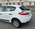 Белый Рено Меган, объемом двигателя 1.5 л и пробегом 275 тыс. км за 6600 $, фото 2 на Automoto.ua