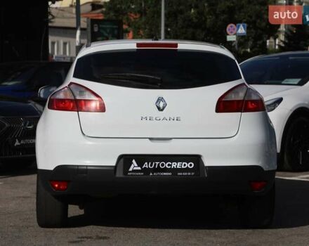 Белый Рено Меган, объемом двигателя 1.6 л и пробегом 211 тыс. км за 6700 $, фото 3 на Automoto.ua