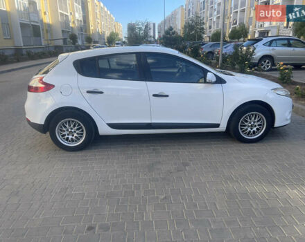 Білий Рено Меган, об'ємом двигуна 1.46 л та пробігом 276 тис. км за 5500 $, фото 10 на Automoto.ua
