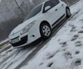 Белый Рено Меган, объемом двигателя 1.5 л и пробегом 240 тыс. км за 6800 $, фото 4 на Automoto.ua