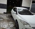 Белый Рено Меган, объемом двигателя 1.5 л и пробегом 240 тыс. км за 6800 $, фото 3 на Automoto.ua