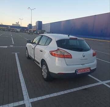 Белый Рено Меган, объемом двигателя 1.6 л и пробегом 198 тыс. км за 7200 $, фото 2 на Automoto.ua