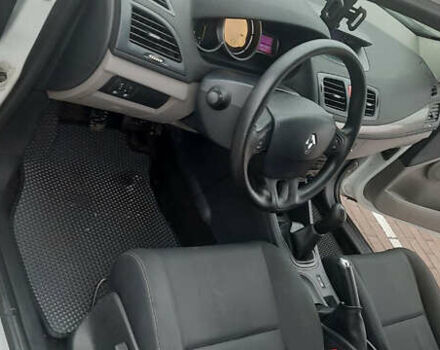 Белый Рено Меган, объемом двигателя 1.5 л и пробегом 306 тыс. км за 6499 $, фото 5 на Automoto.ua