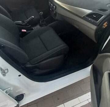 Белый Рено Меган, объемом двигателя 1.6 л и пробегом 198 тыс. км за 7200 $, фото 20 на Automoto.ua