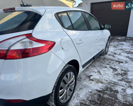 Білий Рено Меган, об'ємом двигуна 1.6 л та пробігом 139 тис. км за 7600 $, фото 24 на Automoto.ua