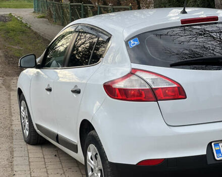 Білий Рено Меган, об'ємом двигуна 1.46 л та пробігом 199 тис. км за 6100 $, фото 4 на Automoto.ua