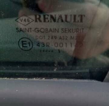 Белый Рено Меган, объемом двигателя 1.6 л и пробегом 198 тыс. км за 7200 $, фото 18 на Automoto.ua