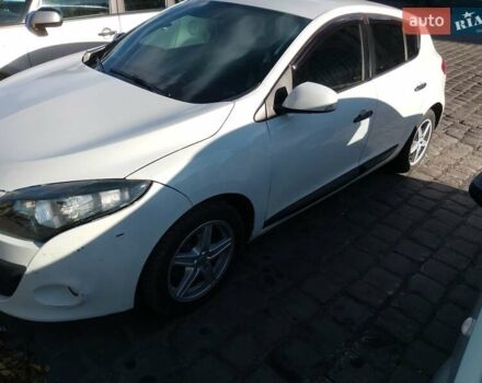 Белый Рено Меган, объемом двигателя 1.46 л и пробегом 289 тыс. км за 4000 $, фото 10 на Automoto.ua