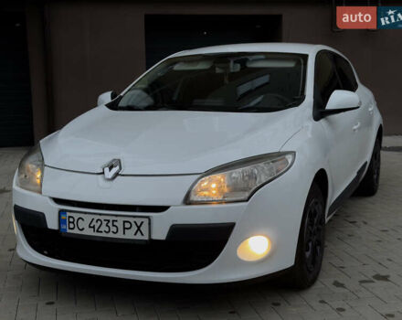 Белый Рено Меган, объемом двигателя 1.46 л и пробегом 275 тыс. км за 5800 $, фото 1 на Automoto.ua