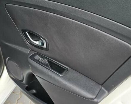 Белый Рено Меган, объемом двигателя 1.5 л и пробегом 231 тыс. км за 7200 $, фото 18 на Automoto.ua