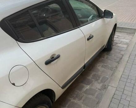 Білий Рено Меган, об'ємом двигуна 1.46 л та пробігом 320 тис. км за 4200 $, фото 4 на Automoto.ua