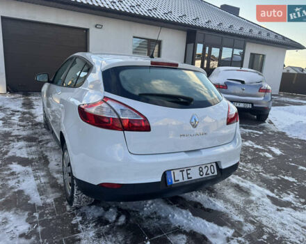 Білий Рено Меган, об'ємом двигуна 1.6 л та пробігом 139 тис. км за 7600 $, фото 11 на Automoto.ua