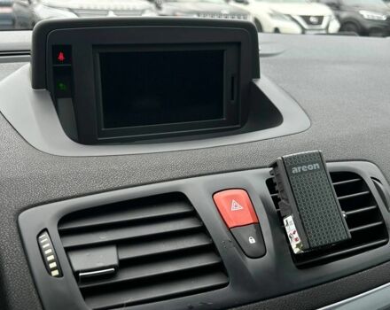 Білий Рено Меган, об'ємом двигуна 1.5 л та пробігом 230 тис. км за 6500 $, фото 10 на Automoto.ua