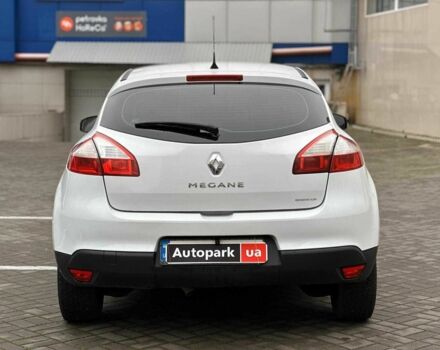 Белый Рено Меган, объемом двигателя 1.5 л и пробегом 275 тыс. км за 6440 $, фото 5 на Automoto.ua
