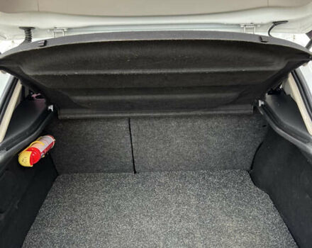 Білий Рено Меган, об'ємом двигуна 1.46 л та пробігом 199 тис. км за 6100 $, фото 12 на Automoto.ua