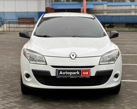 Белый Рено Меган, объемом двигателя 1.5 л и пробегом 275 тыс. км за 6440 $, фото 1 на Automoto.ua