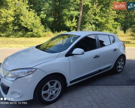 Белый Рено Меган, объемом двигателя 1.46 л и пробегом 241 тыс. км за 6500 $, фото 4 на Automoto.ua