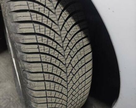 Белый Рено Меган, объемом двигателя 1.6 л и пробегом 168 тыс. км за 7500 $, фото 12 на Automoto.ua