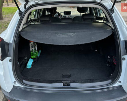 Білий Рено Меган, об'ємом двигуна 1.46 л та пробігом 250 тис. км за 7700 $, фото 26 на Automoto.ua