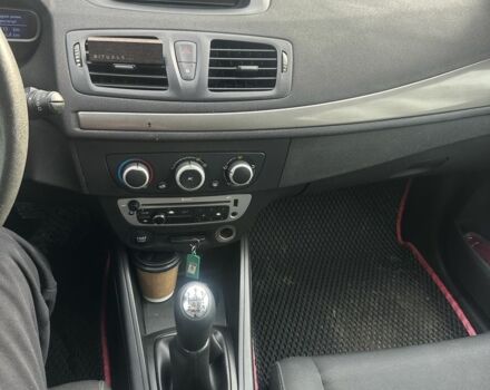 Білий Рено Меган, об'ємом двигуна 1.5 л та пробігом 281 тис. км за 5899 $, фото 15 на Automoto.ua