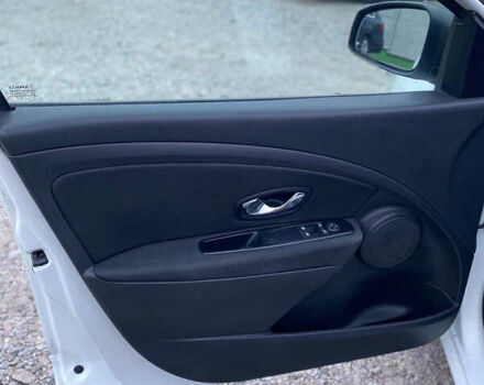 Белый Рено Меган, объемом двигателя 1.46 л и пробегом 230 тыс. км за 7400 $, фото 10 на Automoto.ua