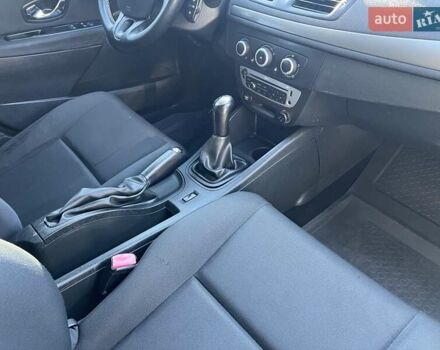 Білий Рено Меган, об'ємом двигуна 1.5 л та пробігом 280 тис. км за 5800 $, фото 10 на Automoto.ua