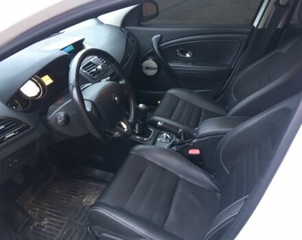 Рено Меган 2012 в Днепре (Днепропетровске) на Automoto.ua Белый Рено Меган, объемом двигателя 1.5 л и пробегом 215 тыс. км за 7650 $, фото 8 на Automoto.ua