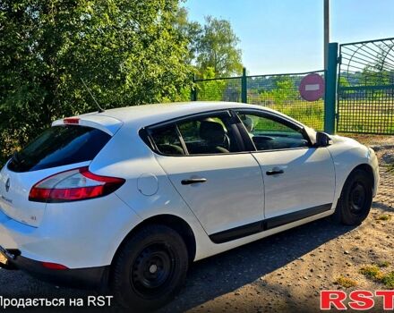 Белый Рено Меган, объемом двигателя 1.5 л и пробегом 259 тыс. км за 6800 $, фото 3 на Automoto.ua