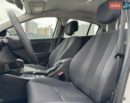 Белый Рено Меган, объемом двигателя 1.5 л и пробегом 286 тыс. км за 6650 $, фото 13 на Automoto.ua